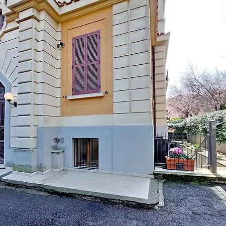 Apartment Vatican With Parking